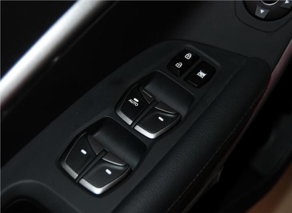 胜达(进口) 2013款 改款 3.0L 四驱舒适导航版 欧IV 车厢座椅   门窗控制