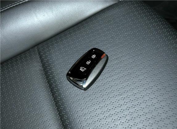 胜达(进口) 2013款 改款 3.0L 四驱豪华版 欧IV 其他细节类   钥匙