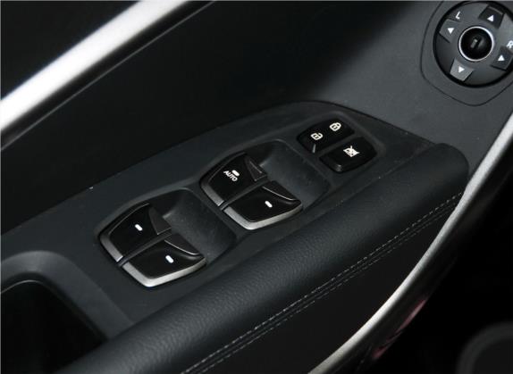 胜达(进口) 2013款 改款 3.0L 四驱豪华版 欧IV 车厢座椅   门窗控制