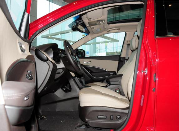 胜达(进口) 2013款 改款 3.0L 四驱旗舰版 欧IV 车厢座椅   前排空间