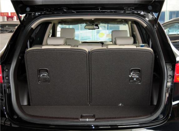 胜达(进口) 2013款 改款 3.0L 四驱尊享版 欧V 车厢座椅   后备厢