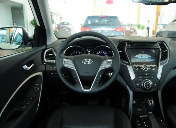 胜达(进口) 2013款 改款 3.0L 四驱旗舰版 欧V 中控类   驾驶位