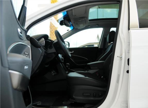 胜达(进口) 2013款 改款 3.0L 四驱旗舰版 欧V 车厢座椅   前排空间