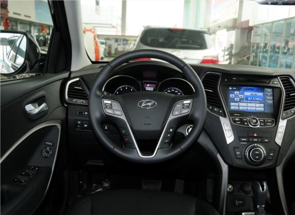 格越 2013款 3.0L 6座四驱舒适版 中控类   驾驶位