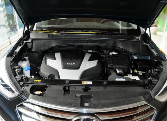 格越 2013款 3.0L 6座四驱舒适版 其他细节类   发动机舱
