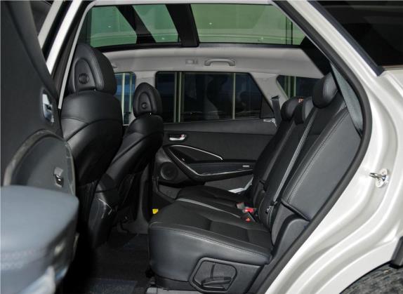 格越 2013款 3.0L 7座四驱舒适版 车厢座椅   后排空间