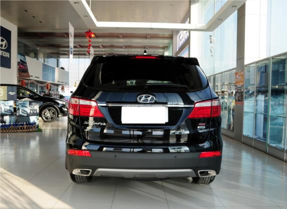 格越 2013款 3.0L 6座四驱豪华版 外观   正后