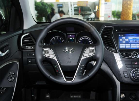 格越 2013款 3.0L 7座四驱豪华版 中控类   驾驶位