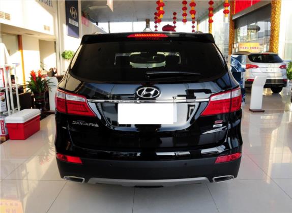 格越 2013款 3.0L 7座四驱棕色内饰旗舰版 外观   正后