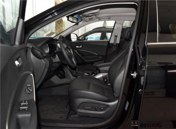 格越 2013款 3.0L 7座两驱舒适版 车厢座椅   前排空间