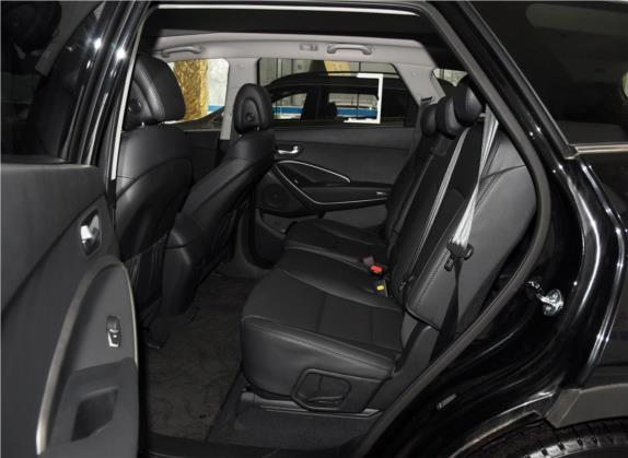 格越 2013款 3.0L 7座两驱舒适版 车厢座椅   后排空间