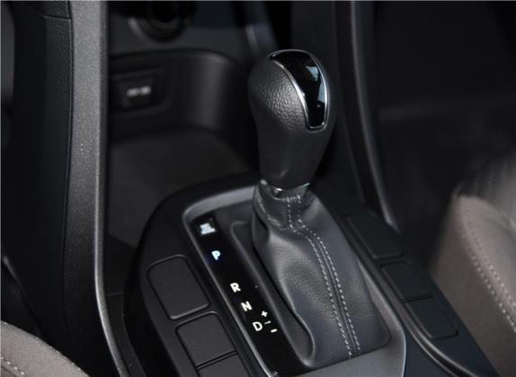 格越 2015款 2.0T 7座两驱领先版 中控类   挡把