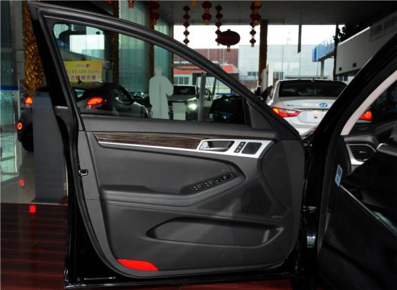 捷恩斯 2015款 3.0GDi 四驱豪华版 车厢座椅   前门板