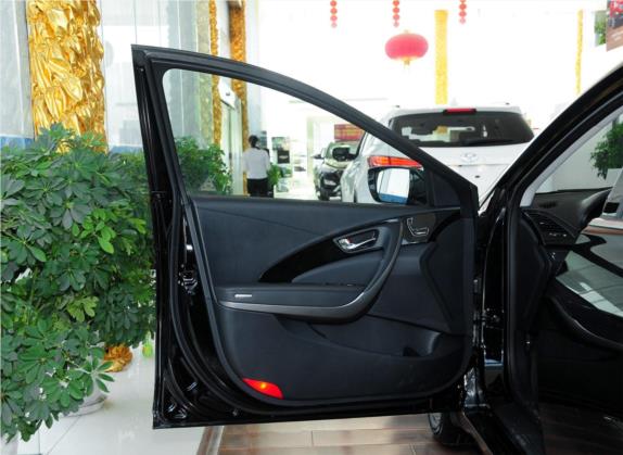 雅尊 2011款 2.4L 尊贵型 车厢座椅   前门板