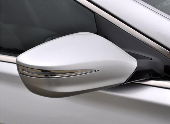雅尊 2011款 2.4L 旗舰型 外观细节类   外后视镜