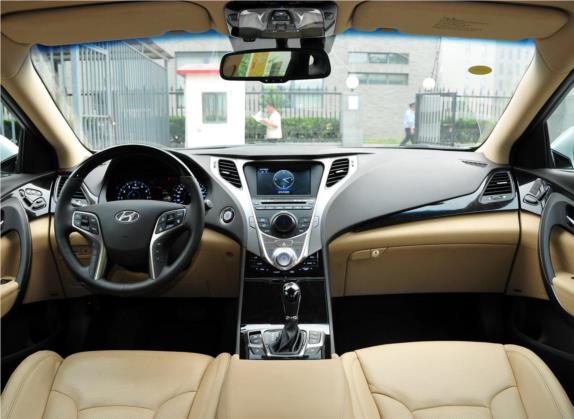 雅尊 2011款 3.0L 旗舰型 中控类   中控全图
