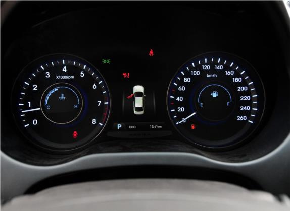 雅尊 2011款 3.0L 旗舰型 中控类   仪表盘