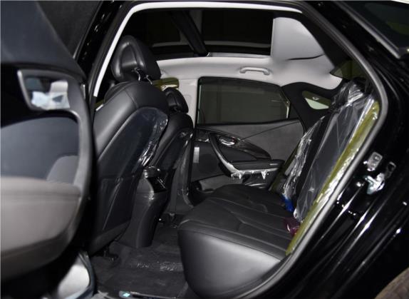 雅尊 2015款 3.0L 旗舰型 车厢座椅   后排空间