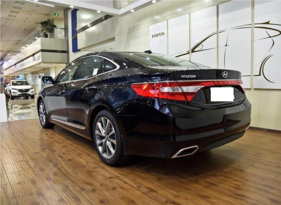 雅尊 2015款 3.0L 旗舰型 外观   斜后