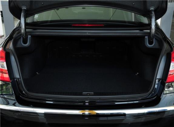 劳恩斯 2012款 3.0L GDI豪华版 车厢座椅   后备厢