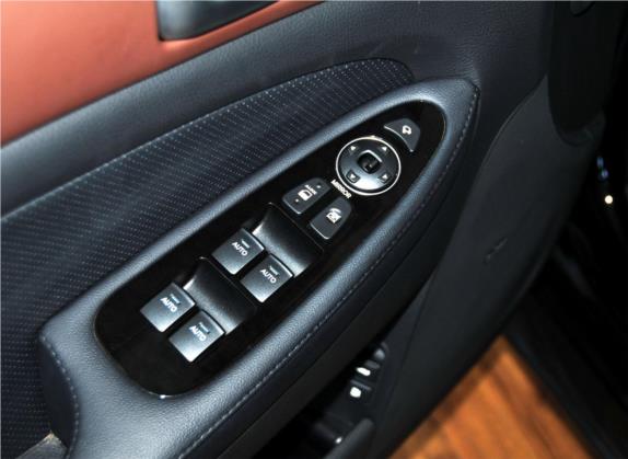 劳恩斯 2012款 3.0L GDI尊贵版 车厢座椅   门窗控制