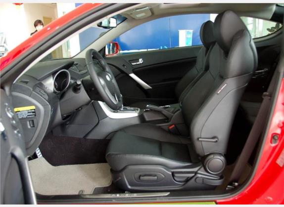 劳恩斯-酷派 2009款 2.0T 自动豪华版 车厢座椅   前排空间