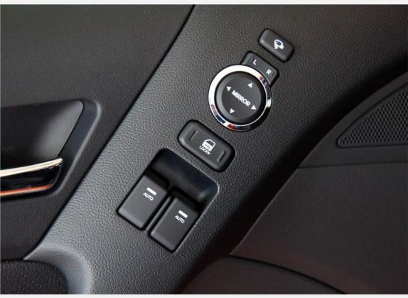 劳恩斯-酷派 2009款 2.0T 自动豪华版 车厢座椅   门窗控制