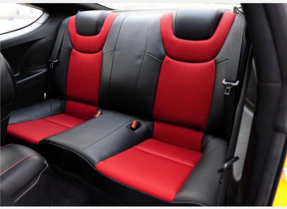 劳恩斯-酷派 2009款 2.0T 自动靓雅版 车厢座椅   后排空间