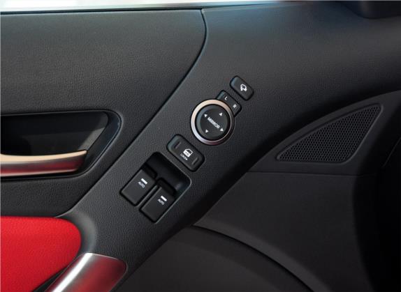劳恩斯-酷派 2012款 2.0T 自动靓雅版 车厢座椅   门窗控制