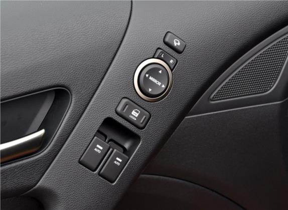 劳恩斯-酷派 2012款 2.0T 自动豪华版 车厢座椅   门窗控制