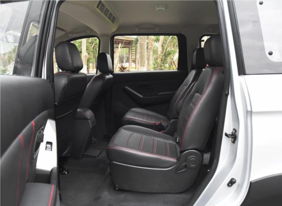 启腾V60 2017款 1.5L 舒适型 车厢座椅   后排空间