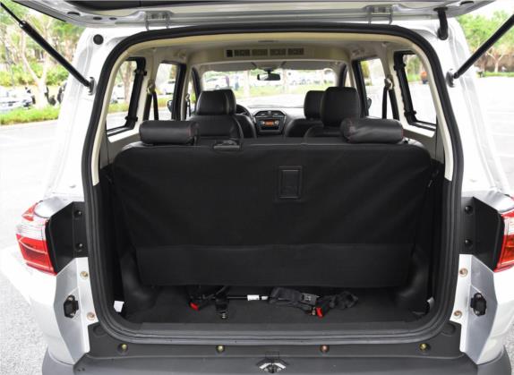 启腾V60 2017款 1.5L 舒适型 车厢座椅   后备厢