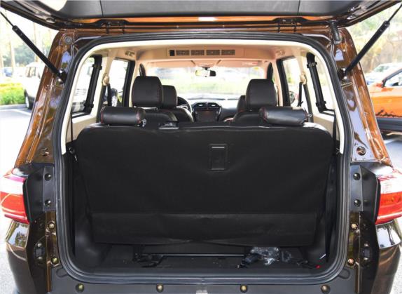 启腾V60 2017款 1.5L 豪华型 车厢座椅   后备厢