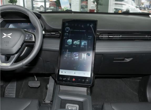 小鹏G3 2020款 460i 智享版 中控类   中控台