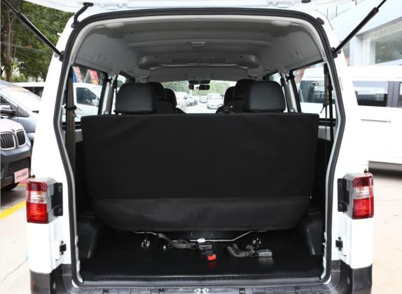 金海狮M 2022款 熊猫版 1.5L 旅行狮客车 7座 车厢座椅   后备厢