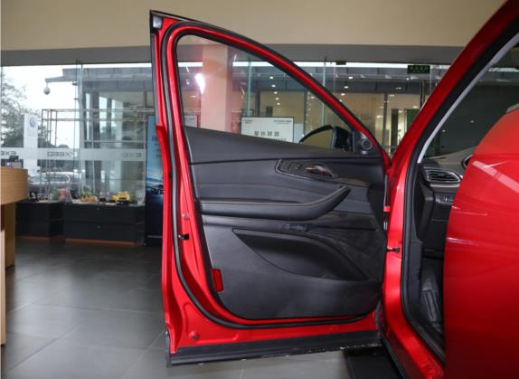 星途TX 2021款 经典版 1.6T 两驱星尚版 车厢座椅   前门板