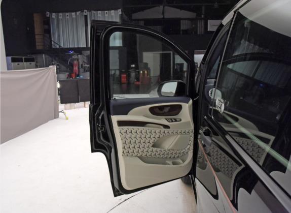 晓奥V-Class 2022款 梵影版 车厢座椅   前门板