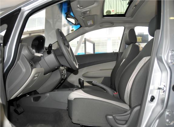 赛欧 2010款 三厢 1.4L AMT优逸版 车厢座椅   前排空间