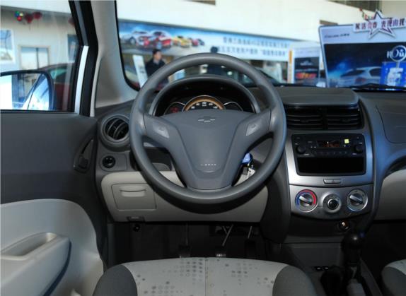 赛欧 2013款 三厢 1.2L 手动理想版 中控类   驾驶位