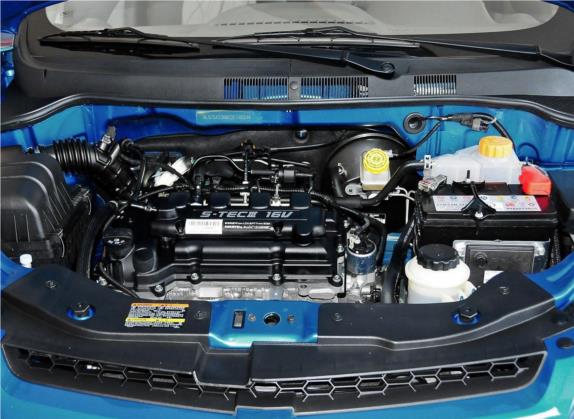 赛欧 2013款 三厢 1.4L 手动理想版 其他细节类   发动机舱
