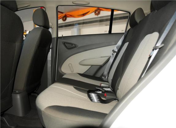 赛欧 2013款 两厢 1.2L 手动温馨版 车厢座椅   后排空间