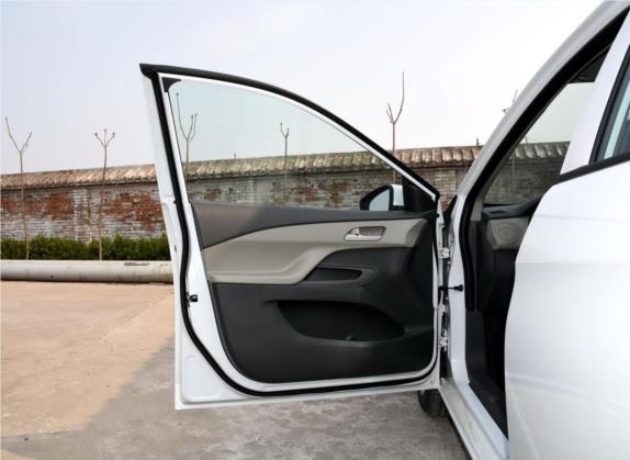 赛欧 2015款 赛欧3 1.3L 手动温馨版 车厢座椅   前门板