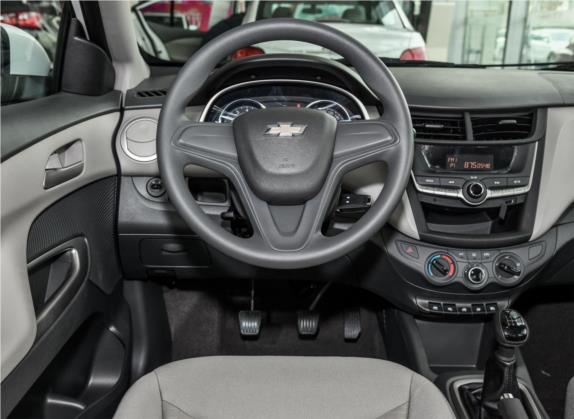 赛欧 2018款 赛欧3 1.3L 手动舒适天窗版 中控类   驾驶位