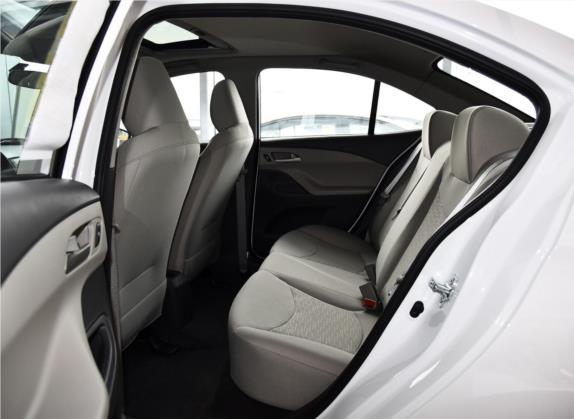 赛欧 2018款 赛欧3 1.5L 手动理想天窗版 车厢座椅   后排空间