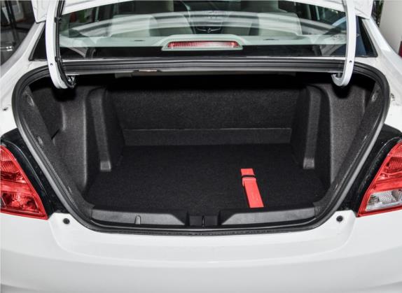 赛欧 2018款 赛欧3 1.3L AMT理想版 车厢座椅   后备厢