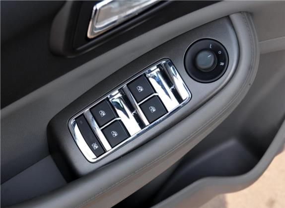 迈锐宝 2012款 2.0L 自动经典版 车厢座椅   门窗控制