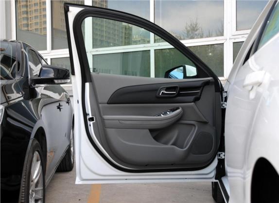 迈锐宝 2012款 2.0L 自动豪华版 车厢座椅   前门板