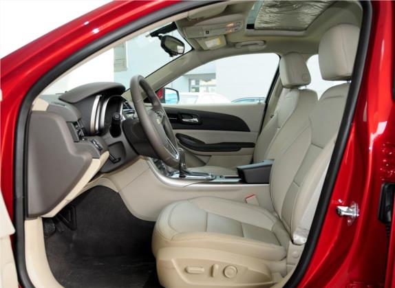 迈锐宝 2013款 2.0L 自动豪华版 车厢座椅   前排空间