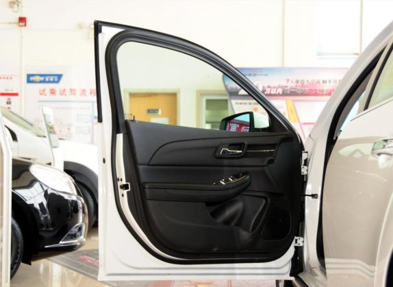迈锐宝 2013款 2.4L 自动旗舰版 车厢座椅   前门板