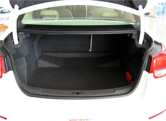 迈锐宝 2014款 2.0L 自动舒适版 车厢座椅   后备厢